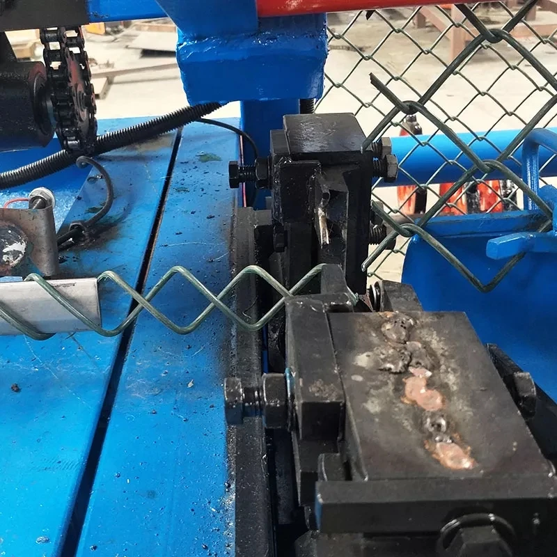 automatic chain link fence making machine.jpg