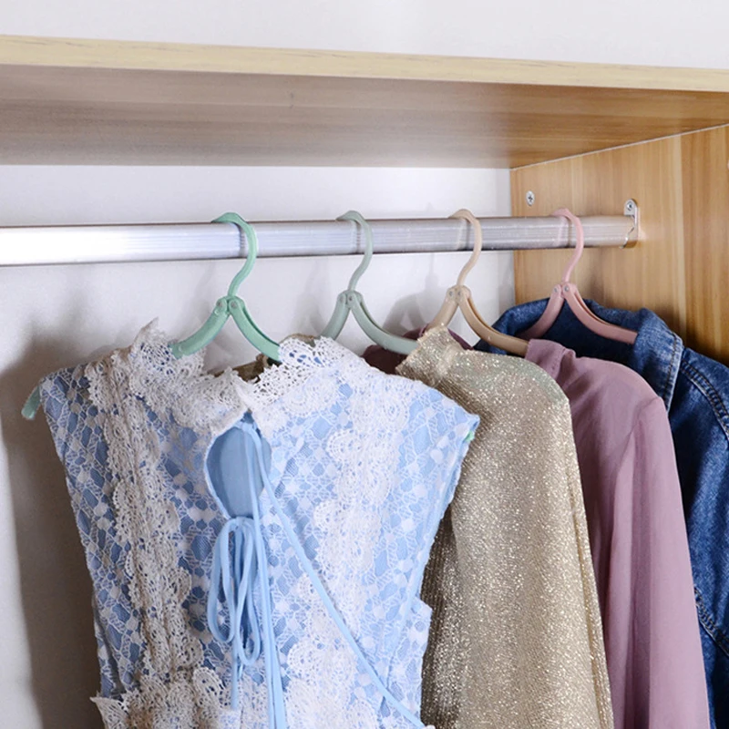 Wholesale plastic foldable clothes hanger kids hanger clothes