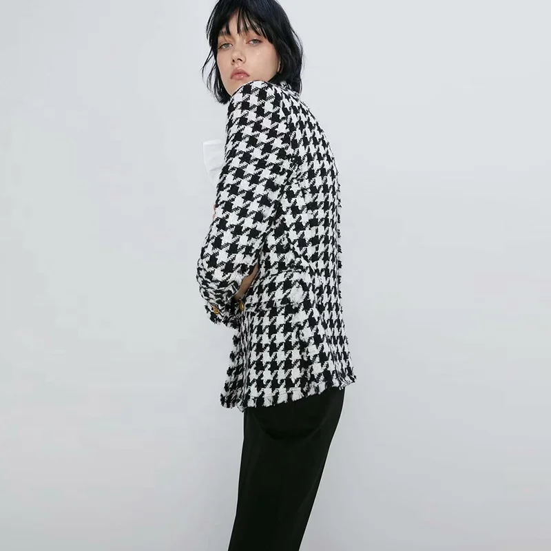 Slim Fit and High Quality Shawl Collar with Two Button Long Sleeve Canine Teeth Pattern Fashion Suit