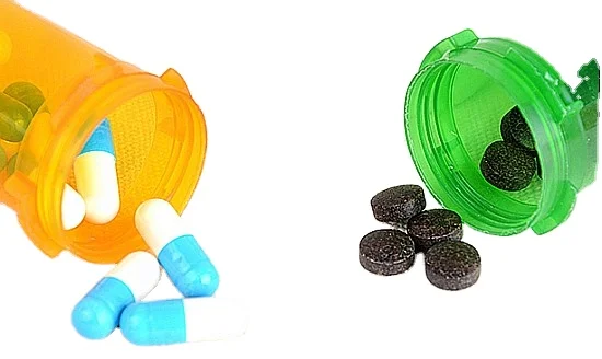 Bottle Manufacturers Pharmacy Containers Child Resistant Reversible Cap Vials Pill Bottles Customize Prescription Plastic