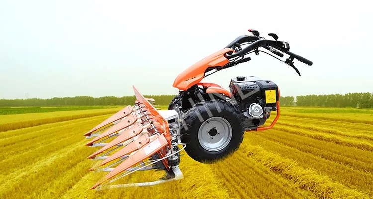 Mini Reaper Combine Harvester For Rice / Paddy