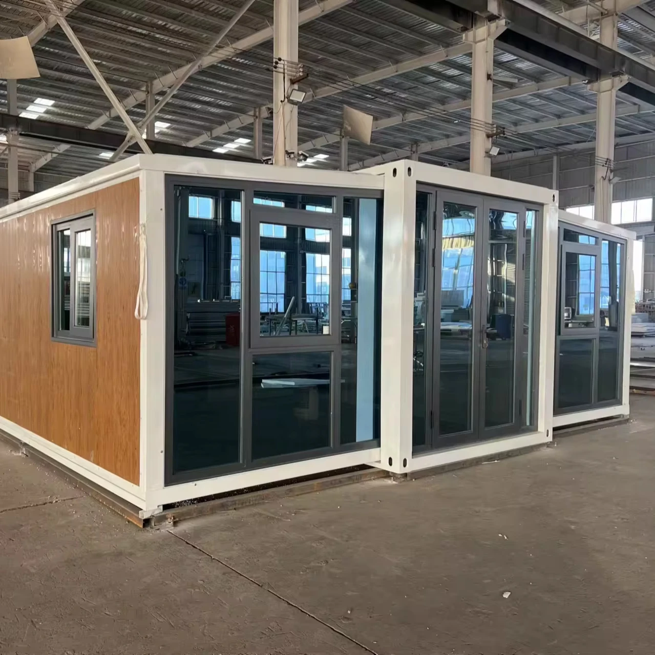 Ready To Live 40Ft  Expandable Folding Container House