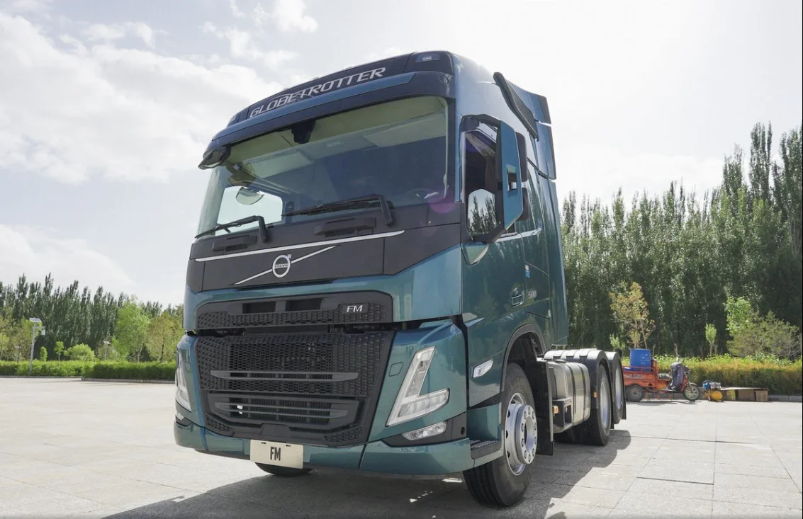 Good condition Volvo Tractor Truck For Sale Used VOL VO FM500 6X4 Tractor truck head