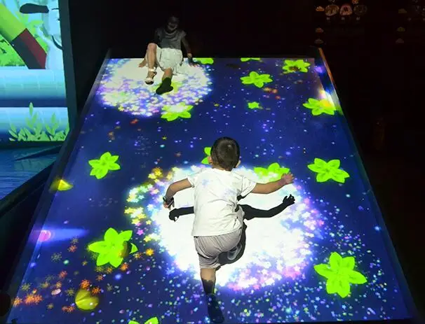 New Interactive Floor Projection Magic Slide Games 3D Indoor Playground AR Holographic Immersive Restaurant For Kids