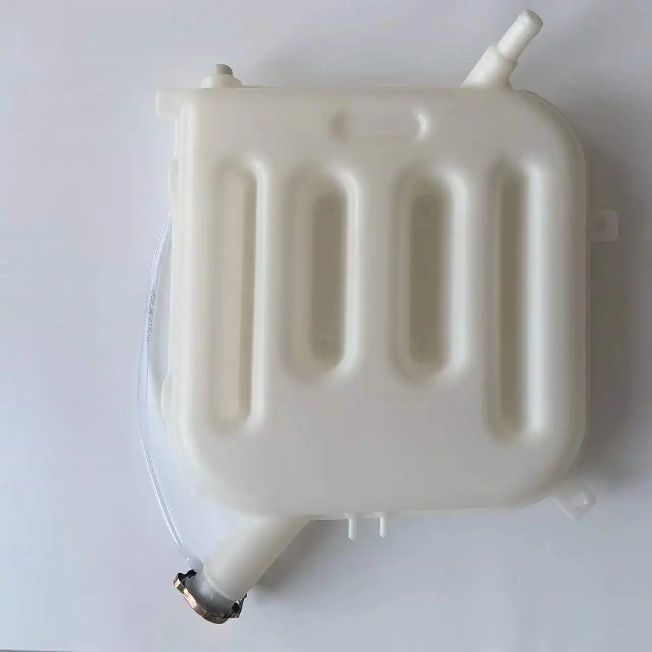 water tank truck expansion auxiliary water tank suitable Original Parts Light truck Plastic expansion water tank