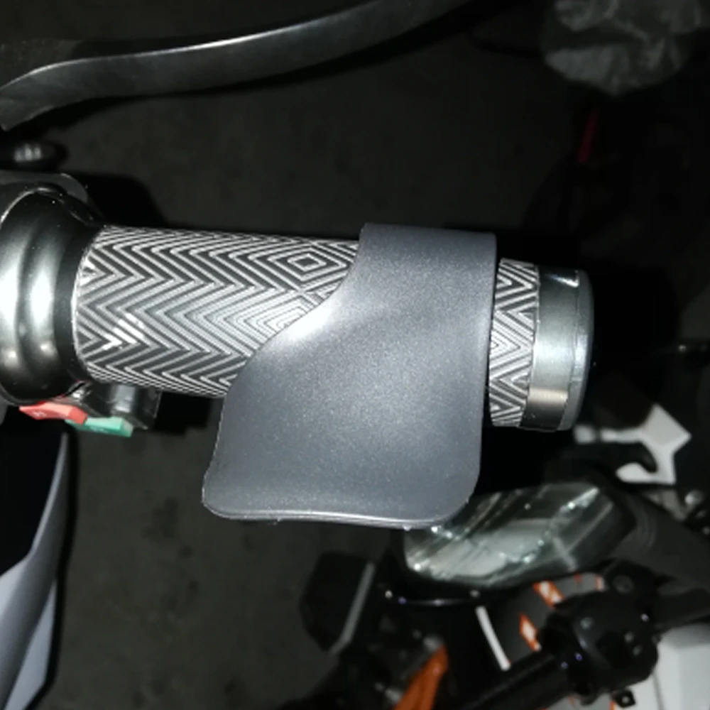 Motorcycle Throttle Grip Universal Moto Cruise Control Cruise Assist Hand Rest Control Grips Accelerator Handlebar Assis
