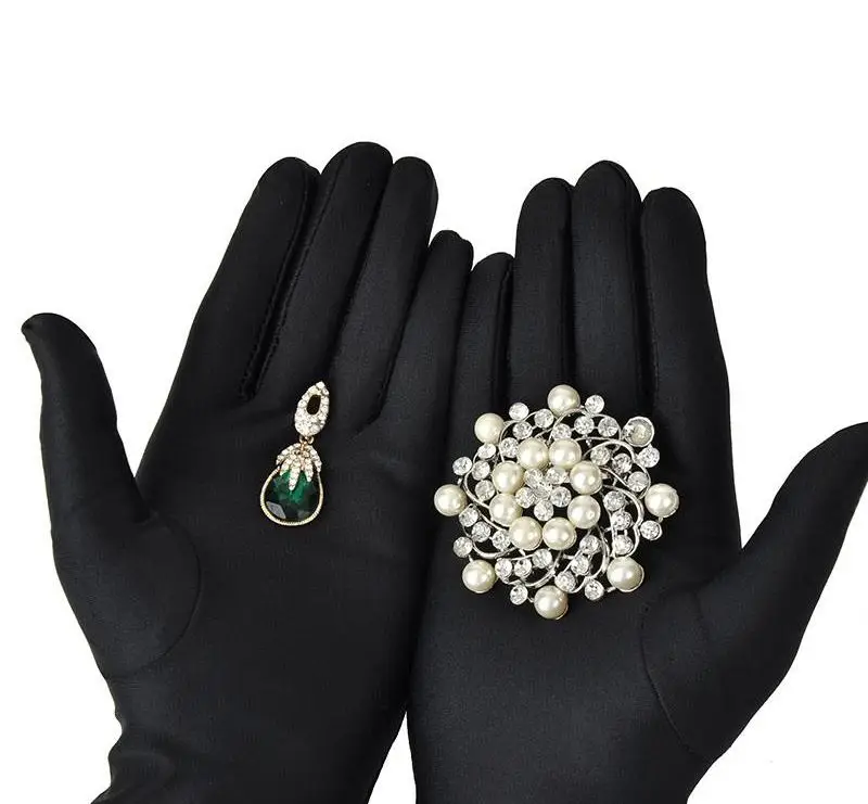 Chinese Manufacturer Black Gloves For Jewellery Watch Luxury Microfiber Gloves