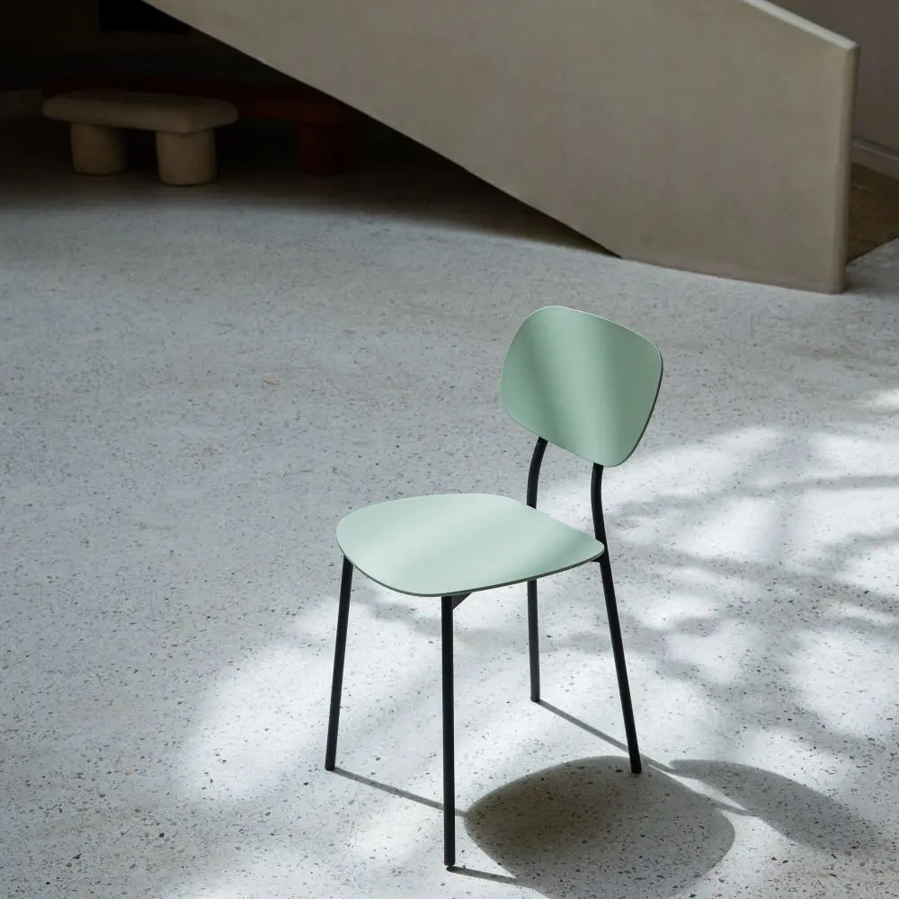 China supplier metal legs plastic chair product plastic dining chair for sale
