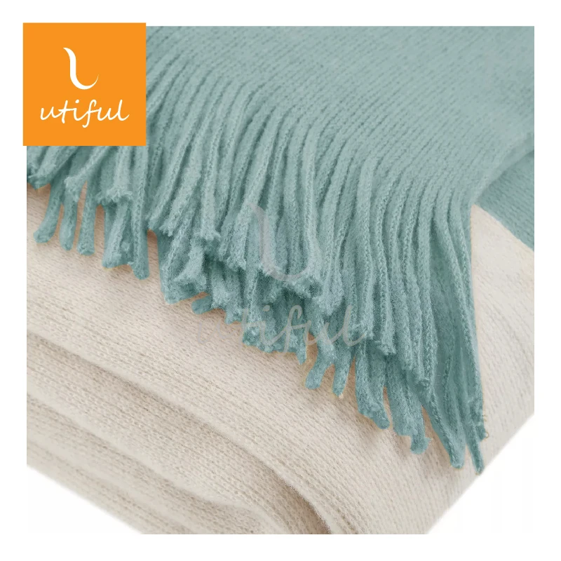 Classic 100%Acrylic Vertical Stripe Two-tone Design Warp Knitting Throw Blanket With Tassels for home decoration