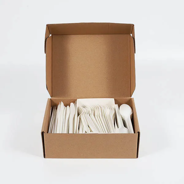 Plastic Free 6.75 inch Series CPLA Cutlery Set Knife Fork Spoon Free Combination in Folding Color Box