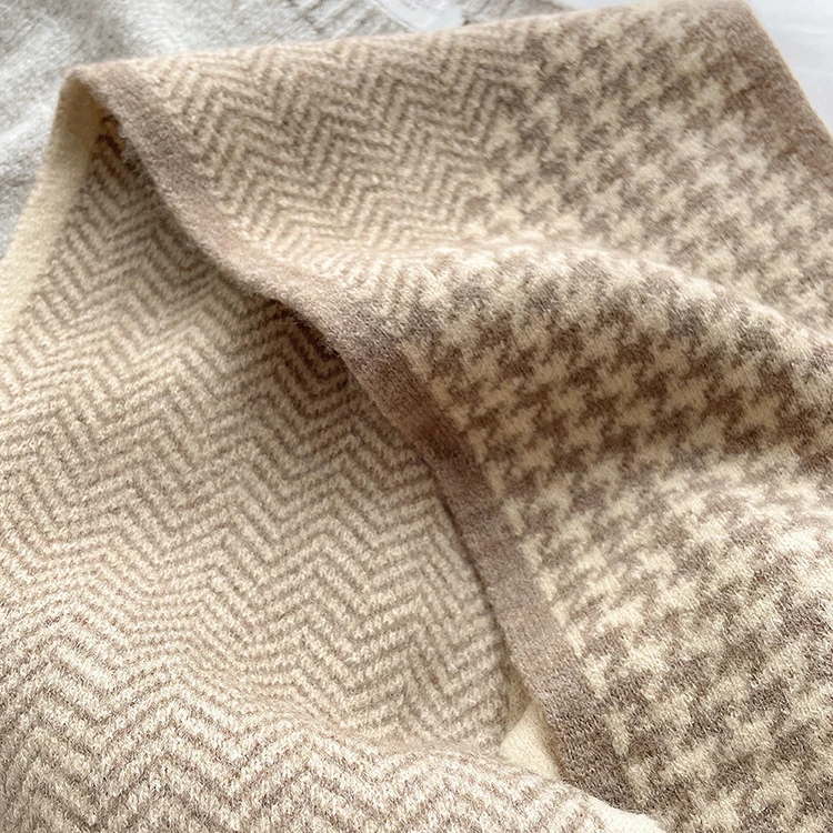 Hot Sale Warm Scarves Custom Design Logo Printing Plaid Knit Winter Scarf For Women