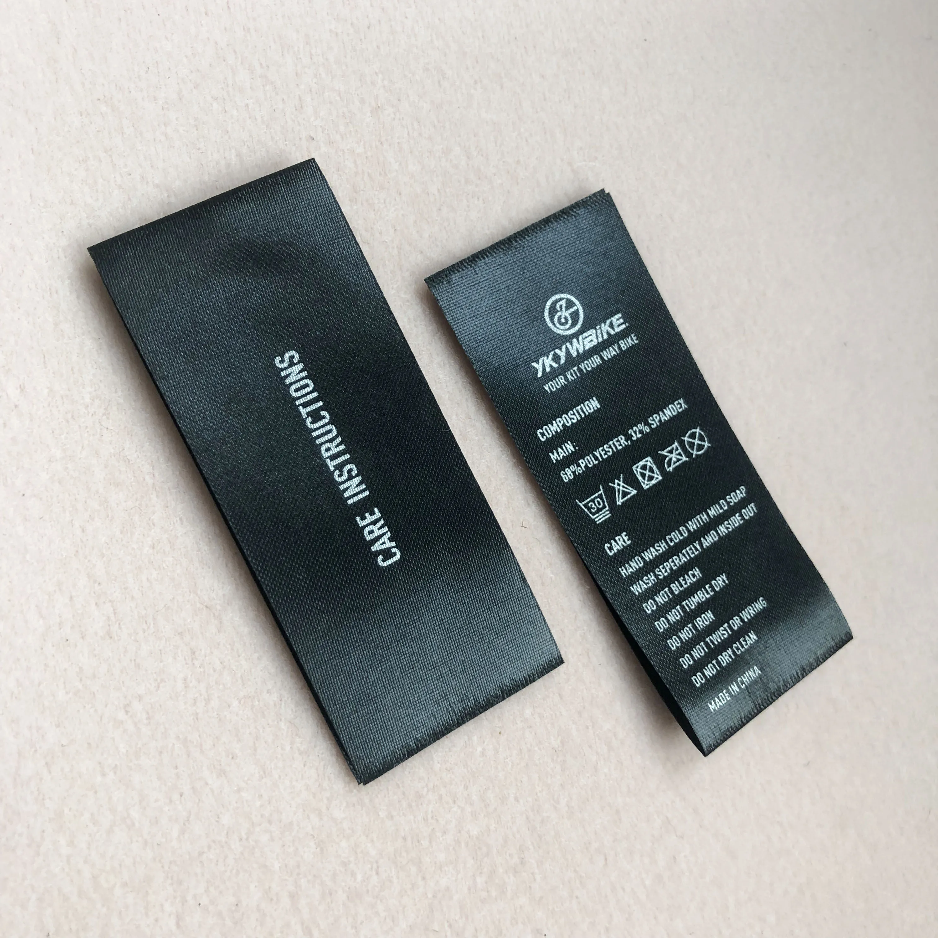 Customized Printed Brand Silver Color Logo Washing Care Polyester Printing Satin Label for Garment