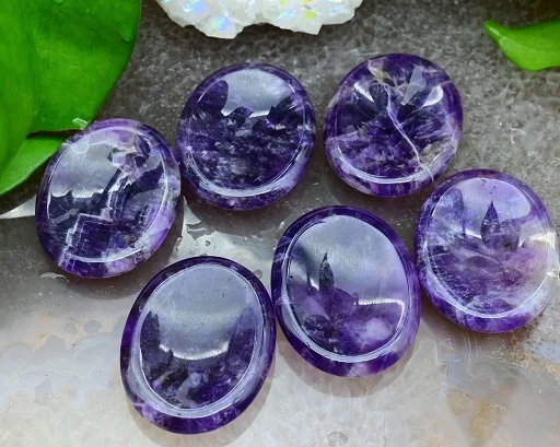 Камень с аметистом и большим пальцем для лечения хрусталя | покупка от оптового поставщика кристаллов