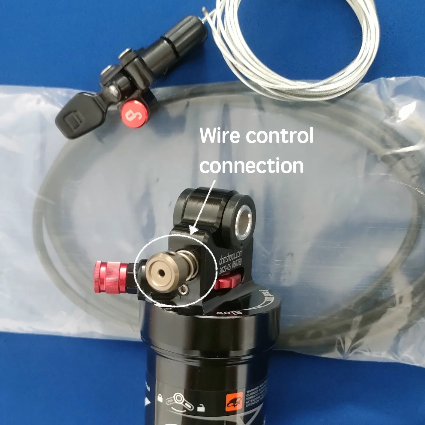 DNM AO-38RL Remote Control Air Suspension Shock Absorber/DoodleBike