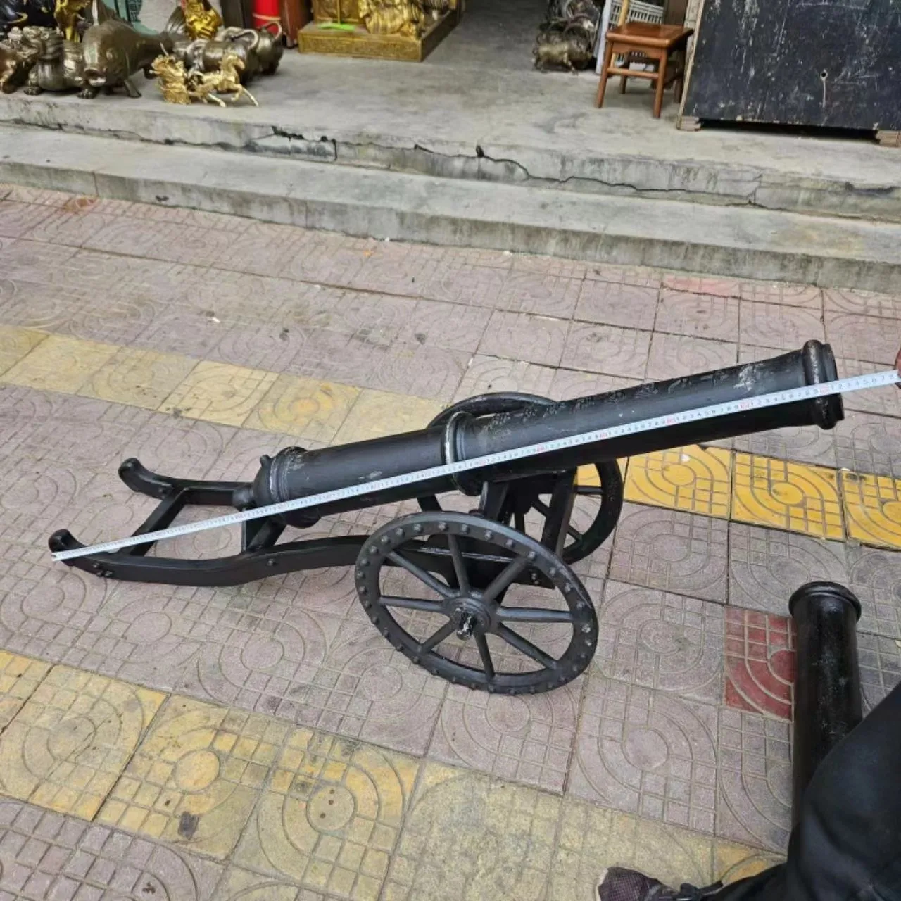 Большая наружная металлическая железная литая мемориальная пушка скульптура для продажи