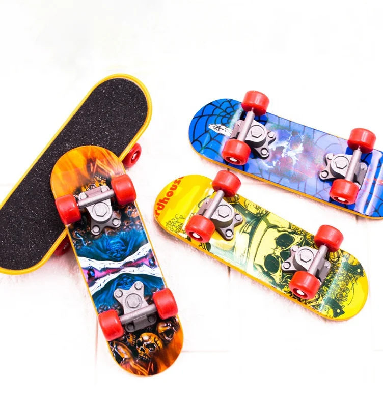 Large Kick scooter 14CM finger skateboard finger tip dance extreme sports toy plastic finger skateboard