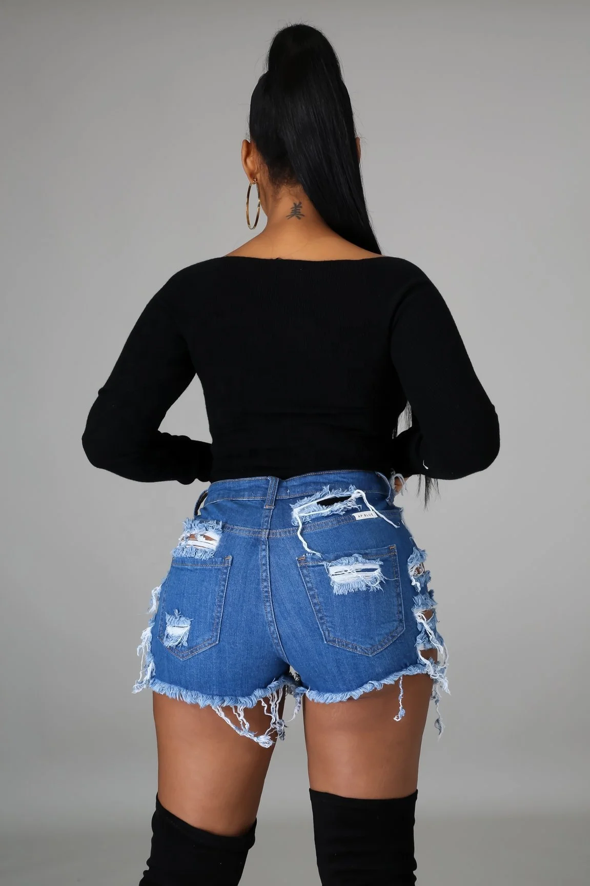 2023 New Arrivals Brocken Hole Women Denim Summer Shorts Bale Zipper Fly Pockets Frayed Raw Ripped Denim Short Jeans for Women