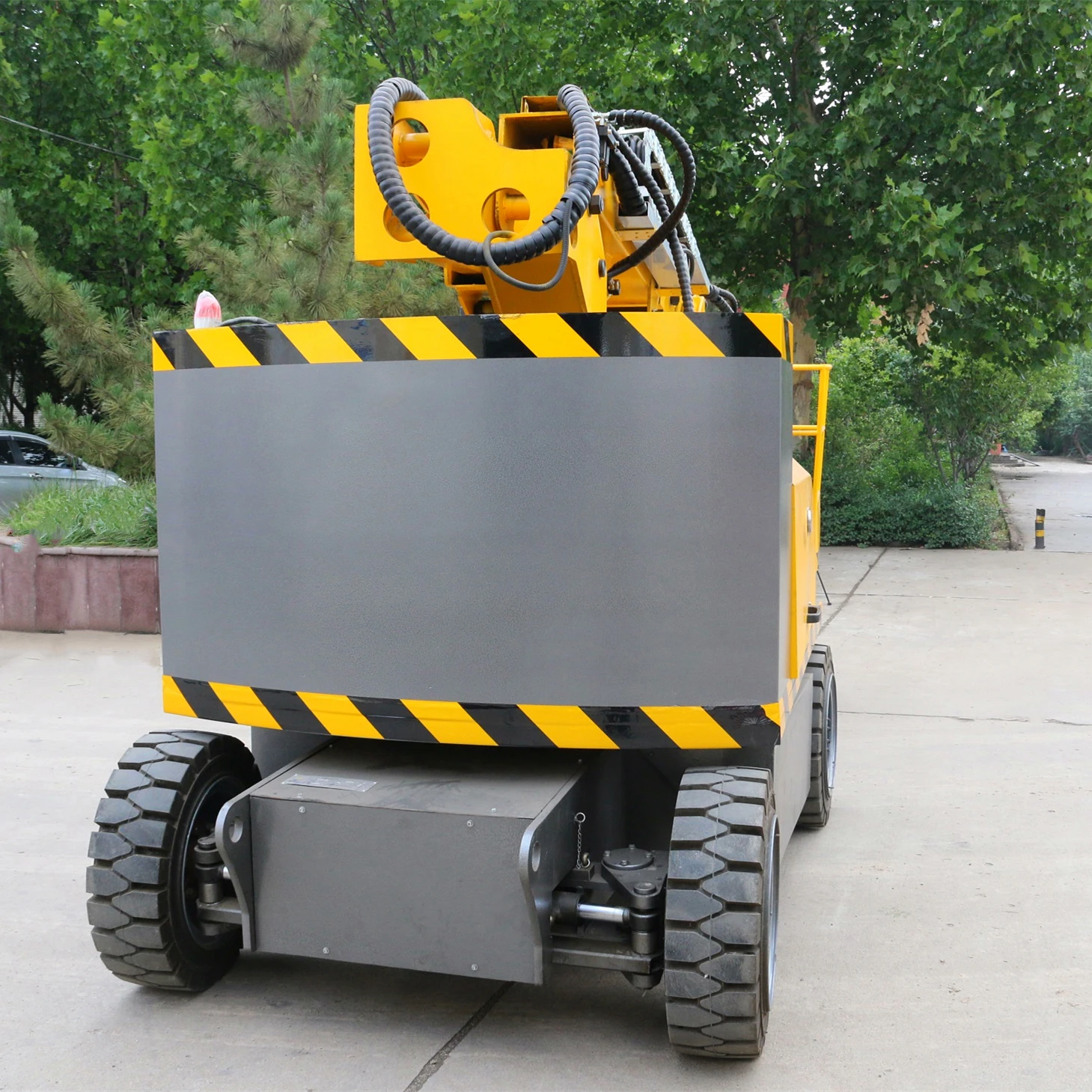 Самоходный подъемник Gainjoys 12-46 м телескопический шарнирный Электрический для строительства