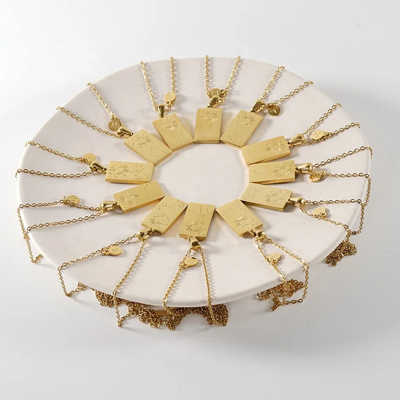 Fashionable 18K Gold Plated High Quality Shiny Chain Necklace With Pattern Engraving Charm Pendant Necklace