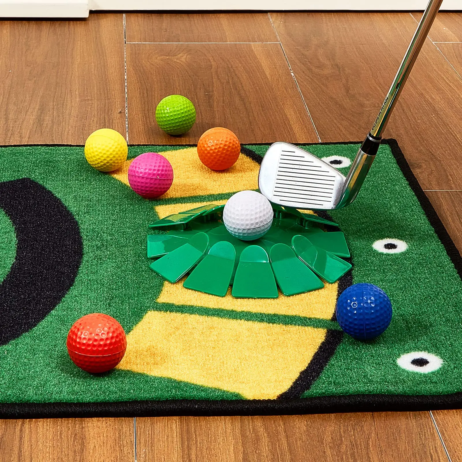 Realistic Feel and Long Lasting Limited Flight Soft Practice Foam PU Golf Balls for Backyard