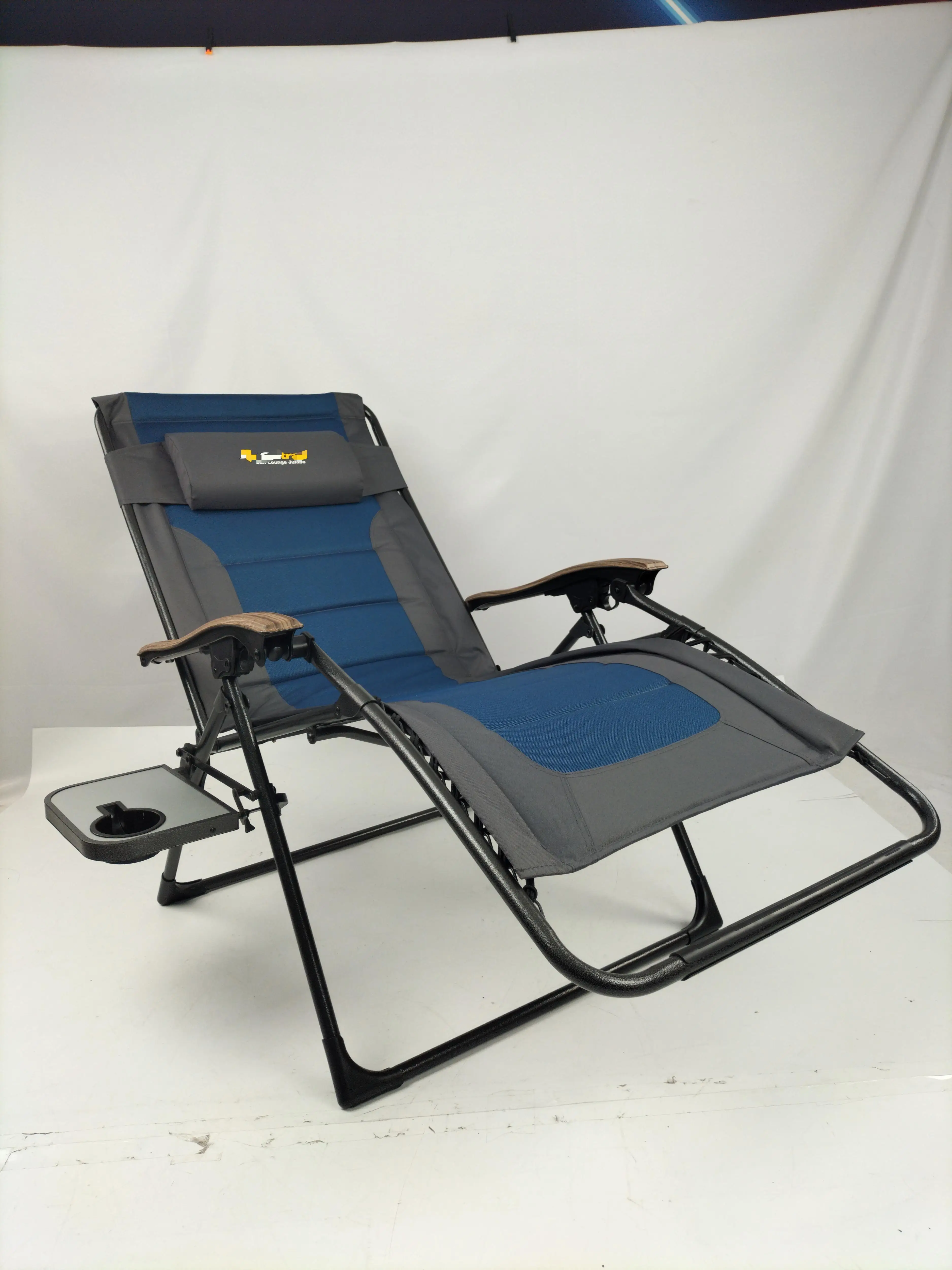 WOQI Modern Outdoor Zero Gravity Padded Reclining Beach Chair Stainless Steel Iron Folding Garden Dining Kitchen School gym park