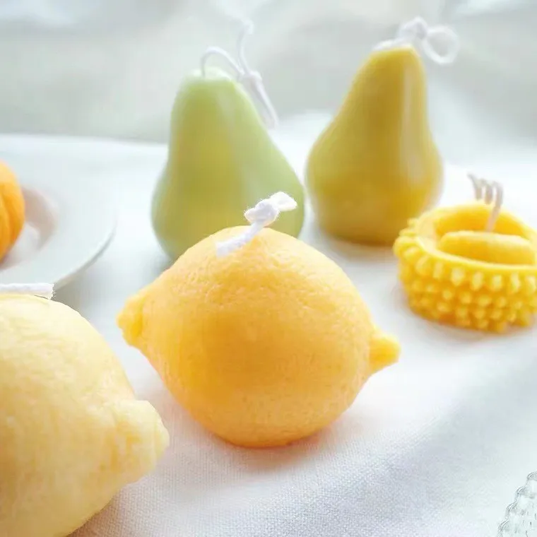 Wholesale Home Decor yellow color Lemon scented Fruit candle bu hand gift soy wax scented candles