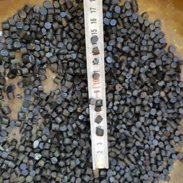 Bitumen pellets to use in asphalt