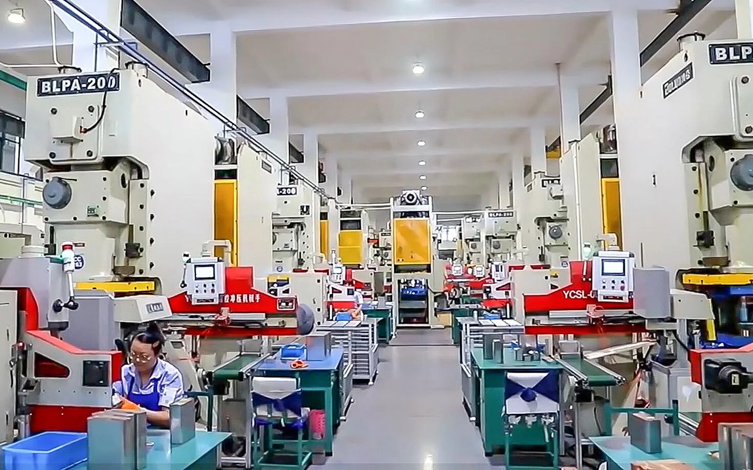 H2007 Series 2-12 Ways Stainless Steel Collectors For Floor Heating