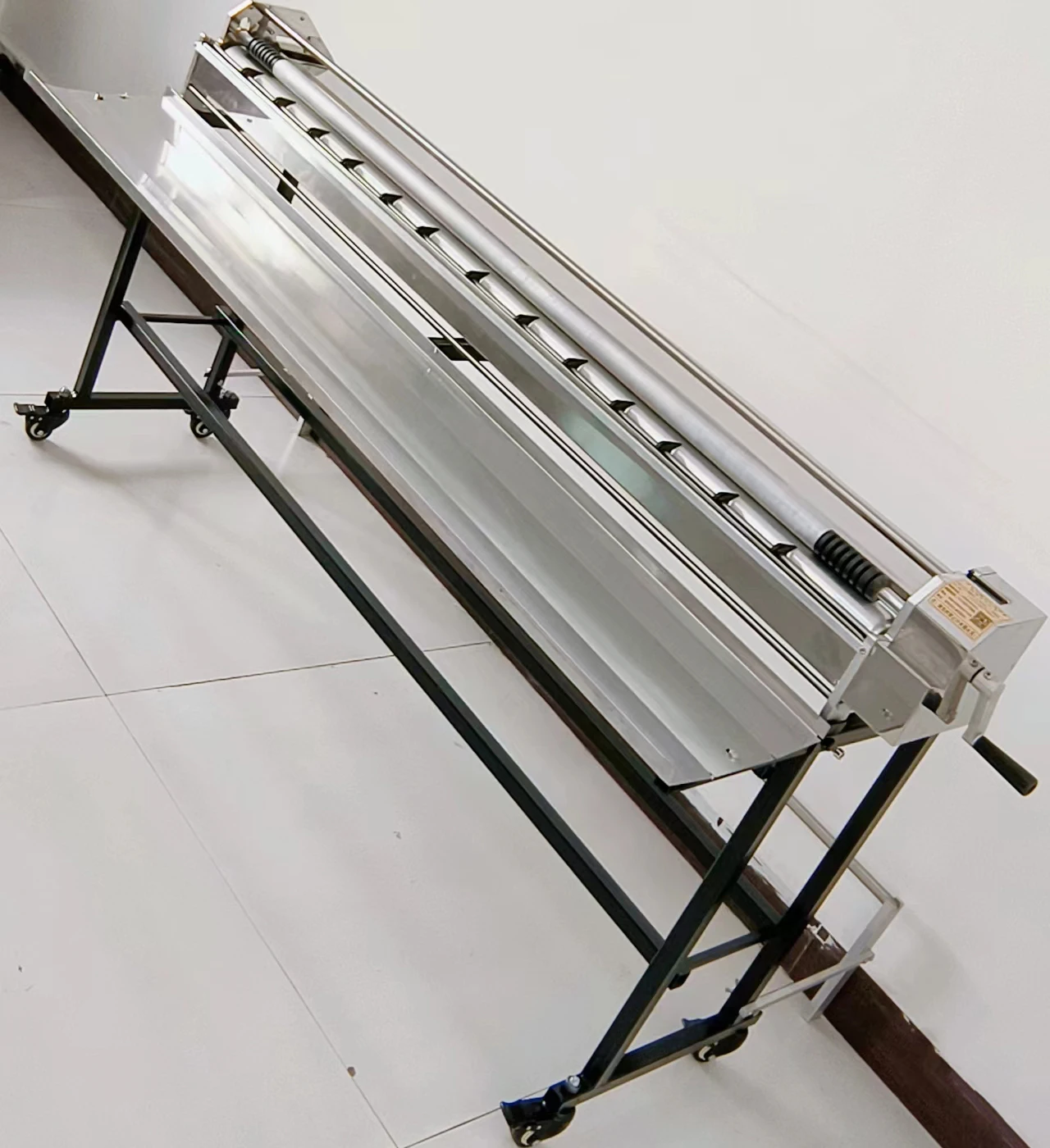 Hand Crank High Performance Portable Wallpaper Glue Machine Stainless steel body with folding bracket glue machine