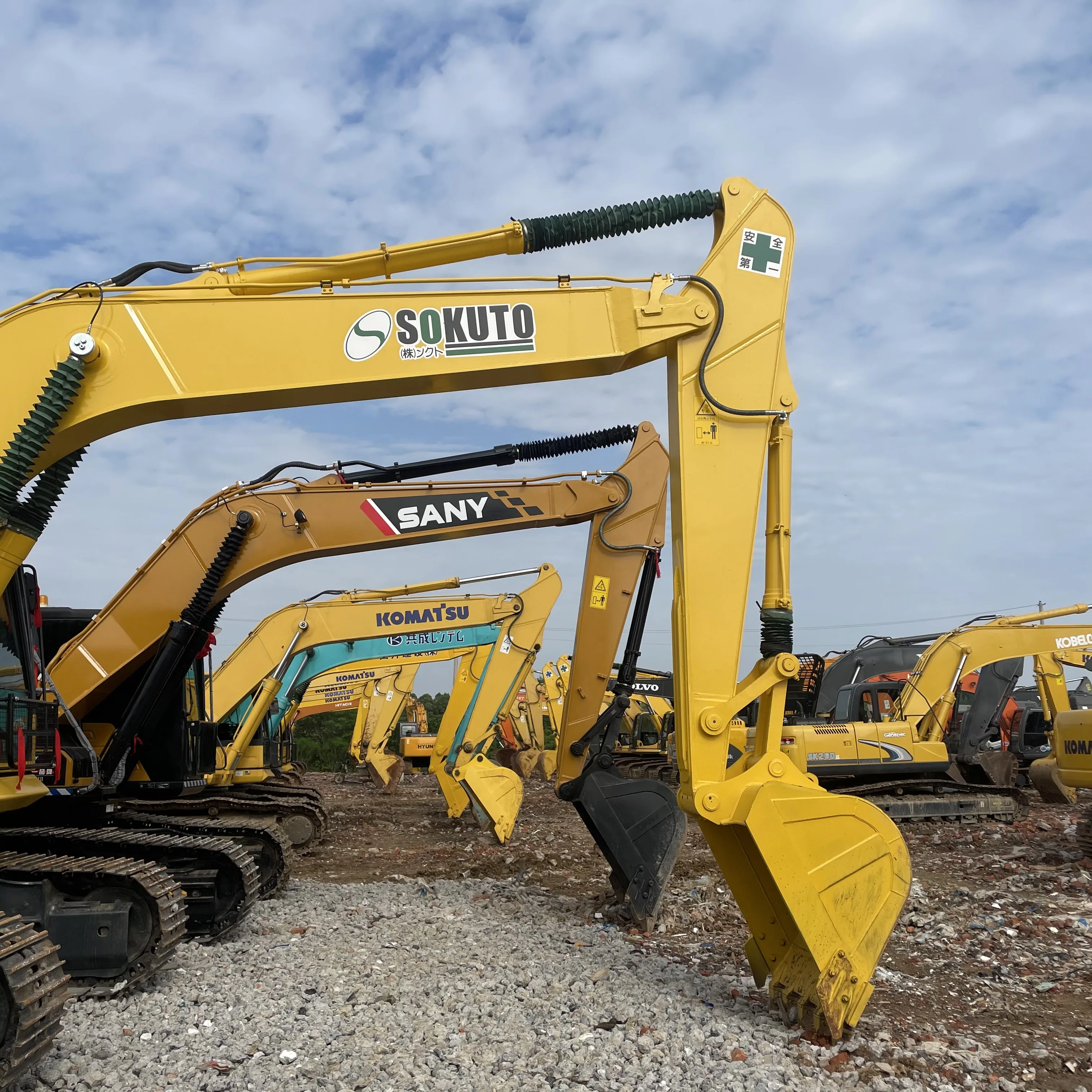 Used Komatsu Pc200-8 Pc220-8 Excavator Used Japanese Komatsu Pc200 Pc210 Pc300-7 Pc400-7 Hydraulic Excavator for Sale Provided