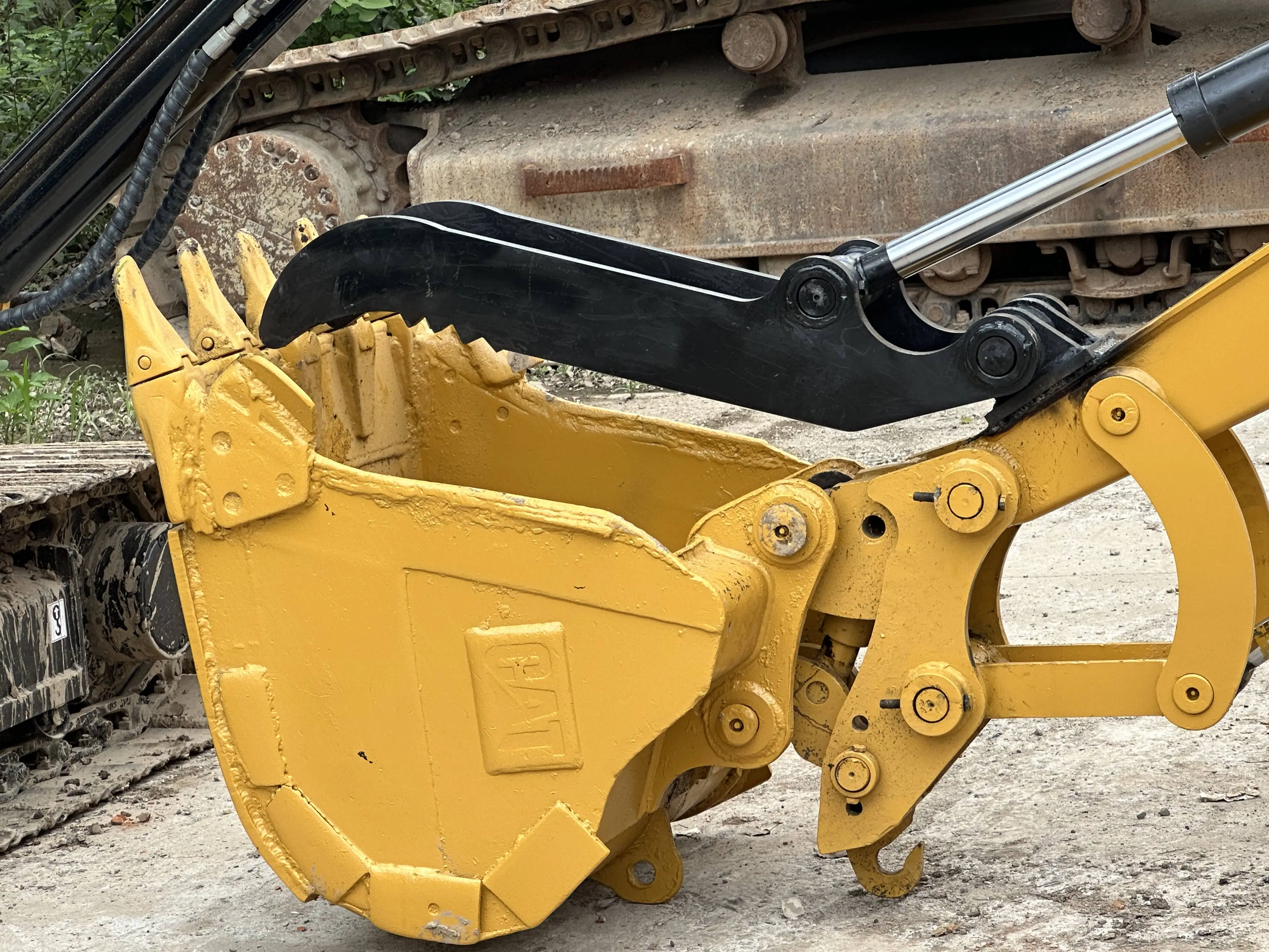 Used CAT 306 excavator, CAT 306E2 306D 306E 308C excavator digger with dozer, mini excavadora CAT price low in stock hot sale