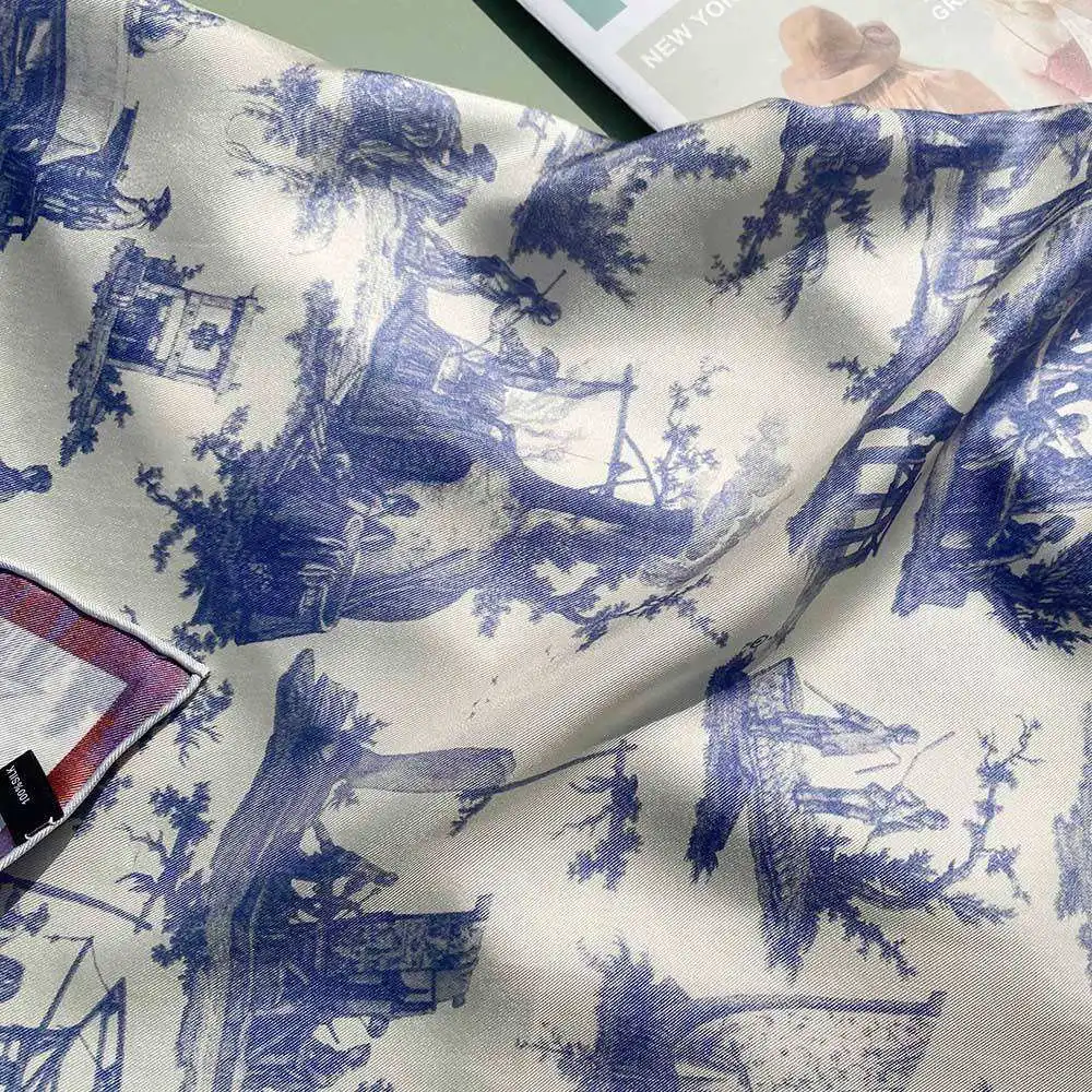 New Fashion Hair Bandanas Scarf Luxury Designer 90*90cm Neck Scarf Inspired Printed Small Silk Square Scarves