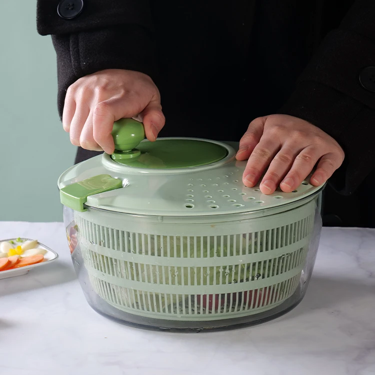 Multi-Functional Stainless Steel Kitchen Tool Eco-Friendly Hand Vegetable Dryer Salad Spinner Color Box Packing