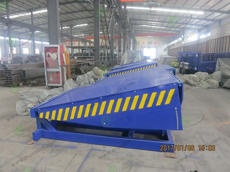 Stationary hydraulic yard ramp/ warehouse cargo loading unloading dock leveler