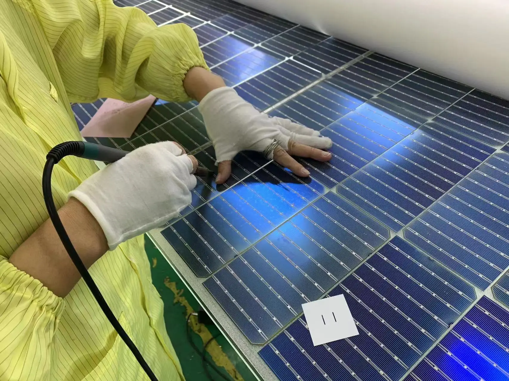 Off Grid PV ODM OEM Supplier System Hybrid Power Supply 9000 12000 24000BTU AC DC 48V  R32 Split 18000btu Solar Air Conditioner