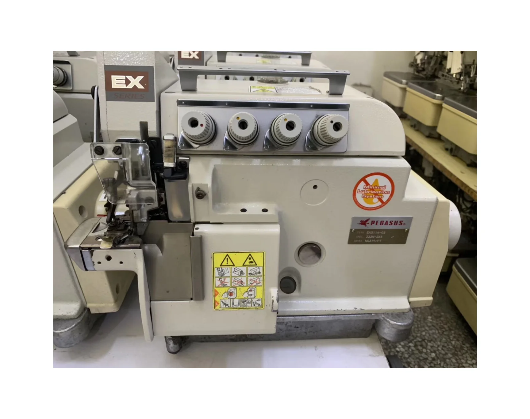 Used Pegasus EX5114 Used Flat Bed Overlock Sewing Machine Small Cylinder Bed For Small Cylindrical Good