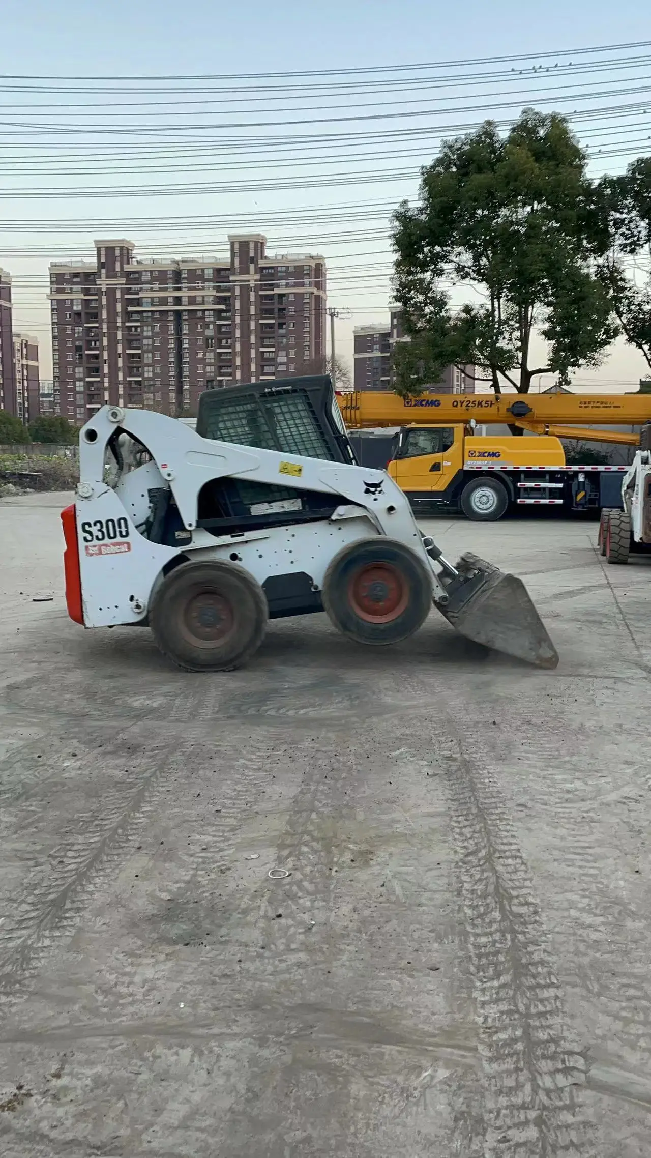 Used Bobcat Mini Skid Steer Loader, Second Hand Bobcat S300 Small Skid Steer Loader With Low Working Hours