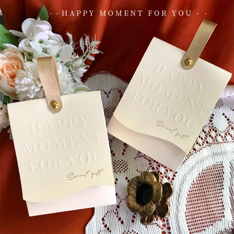 wholesales luxury white chocolate candy gift box for guest wedding candy box