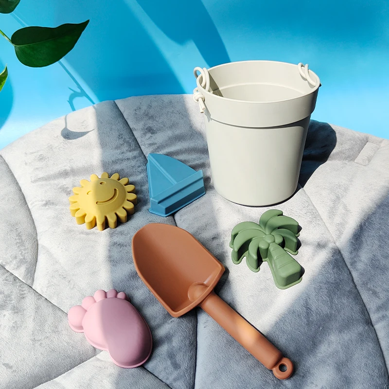 Wholesale Soft Silicone Beach Sand Toys Set for Kids Summer Outdoor Water Silicon Sand Bucket Sea Beach Toy Beige Eco Friendly