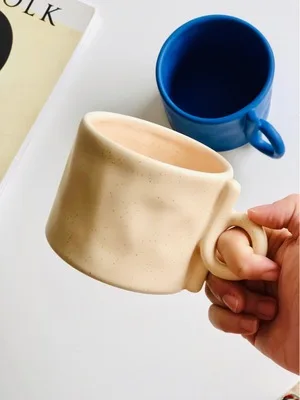Керамические кружки большого объема в скандинавском стиле с закрученными