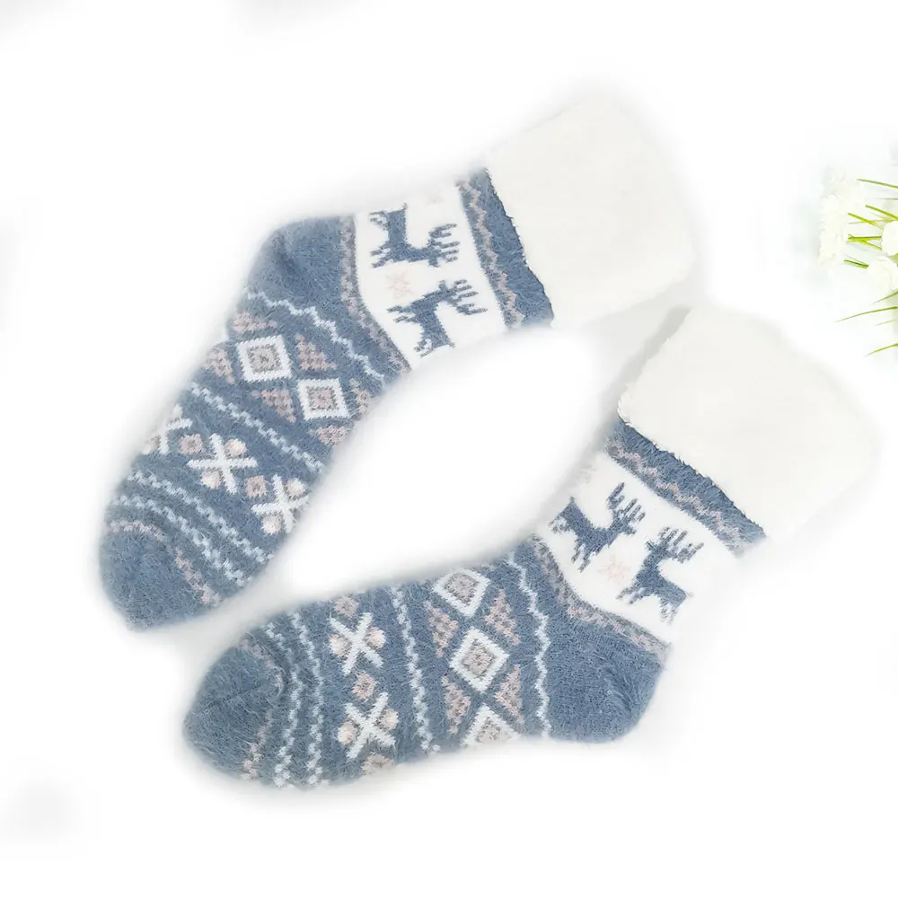 Women Thick And Warm Winter Christmas Floor Socks With Cute Design