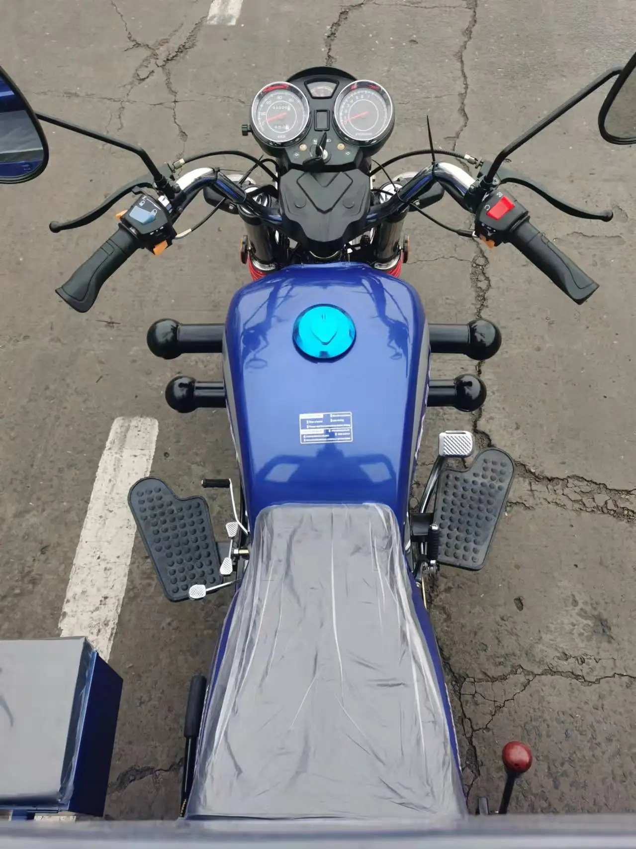 Cost-effective  150cc Motorcycle Tricycle 3 Wheel Cargo for Adult Spring Steel Box Frame Engine Plate Cheap OEM ODM Tricycle