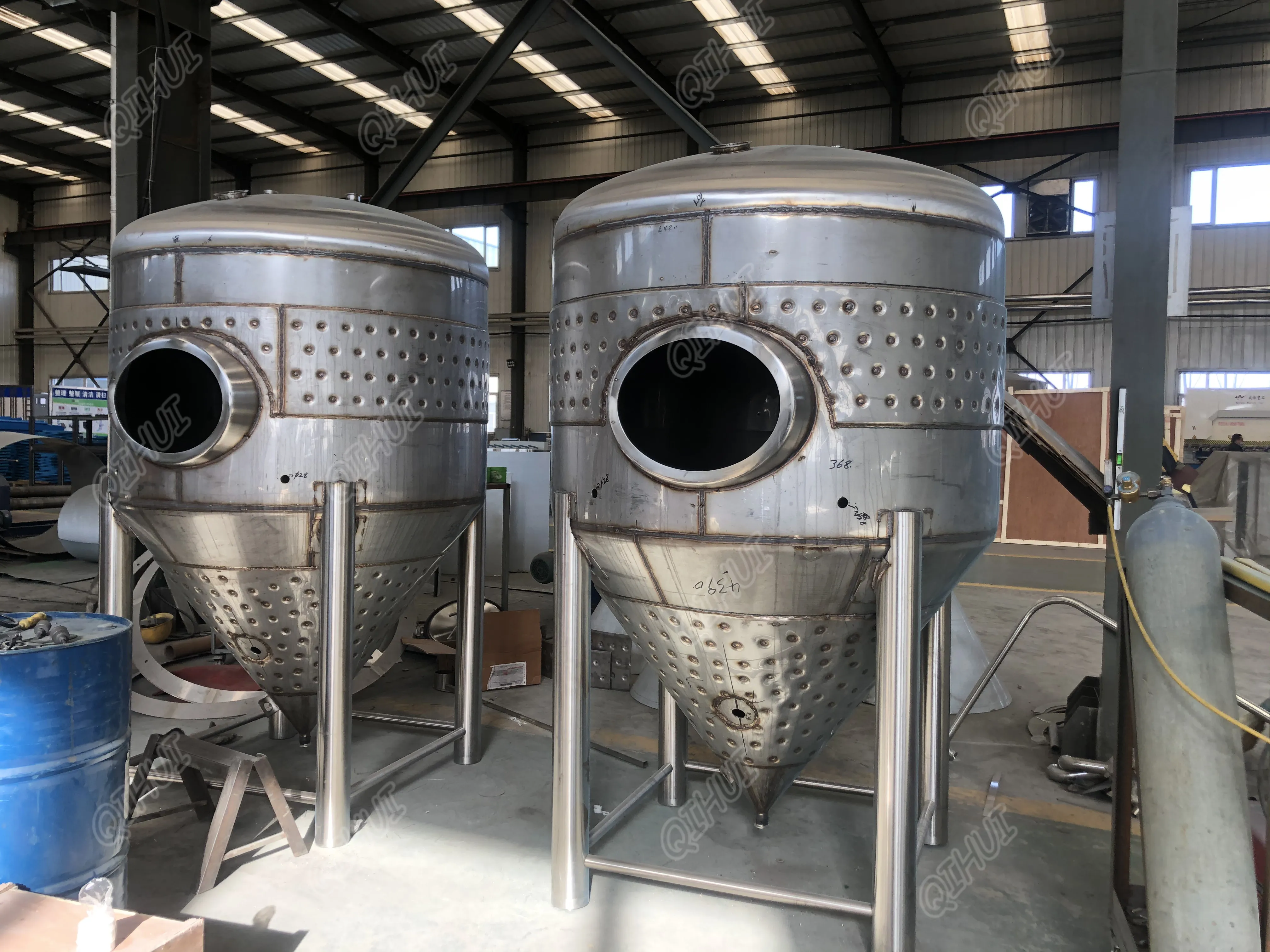 
600L commercial wine making equipment wine fermentation tanks 