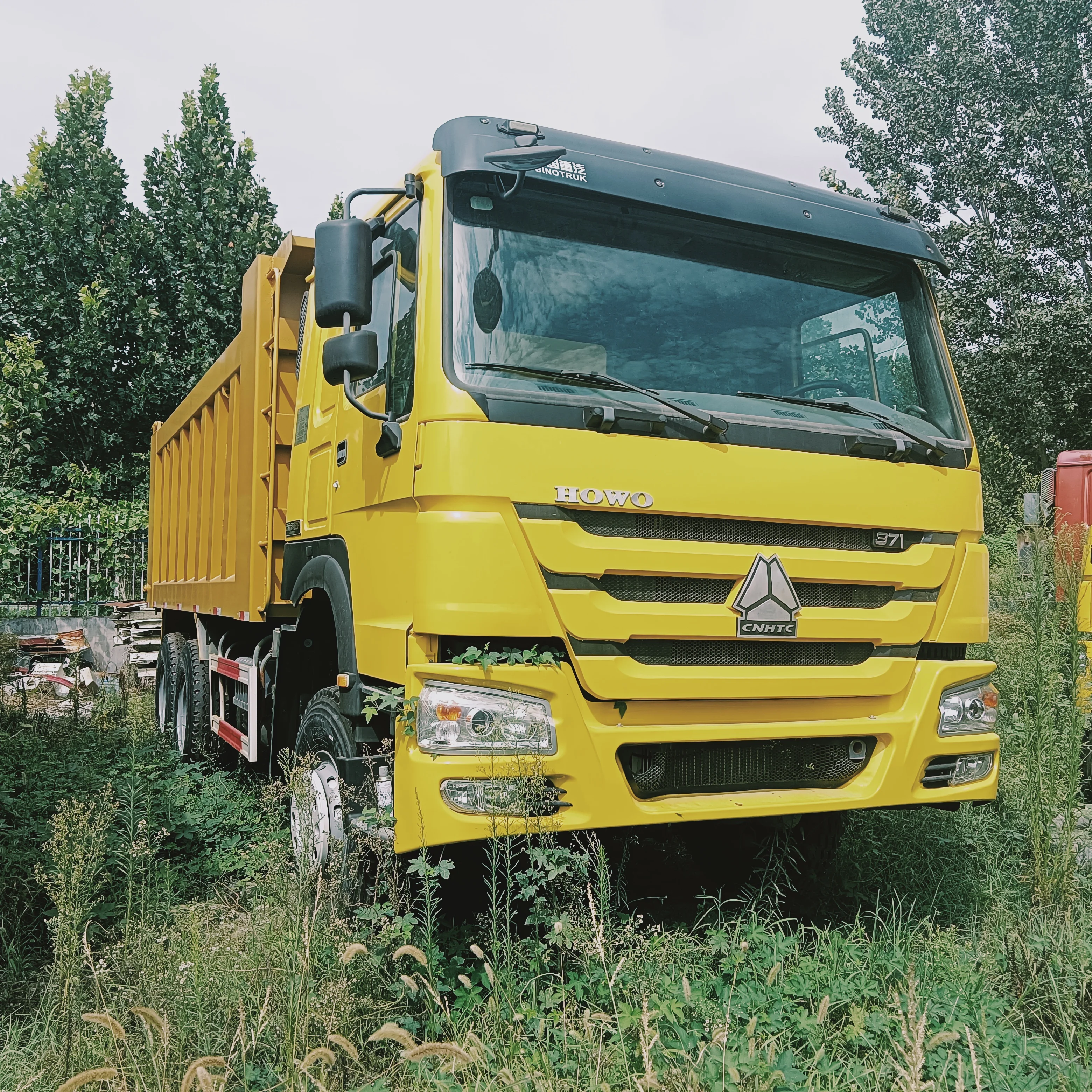 Sinotruk Howo 371 6x4 самосвал Китай Подержанный