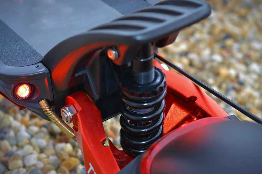 Warehoures Dual Motor Off Road 60v23ah Super Fast Electric Scooter 2000W 10 Inch Similar to Mantis ZERO 10X Electronic Unisex