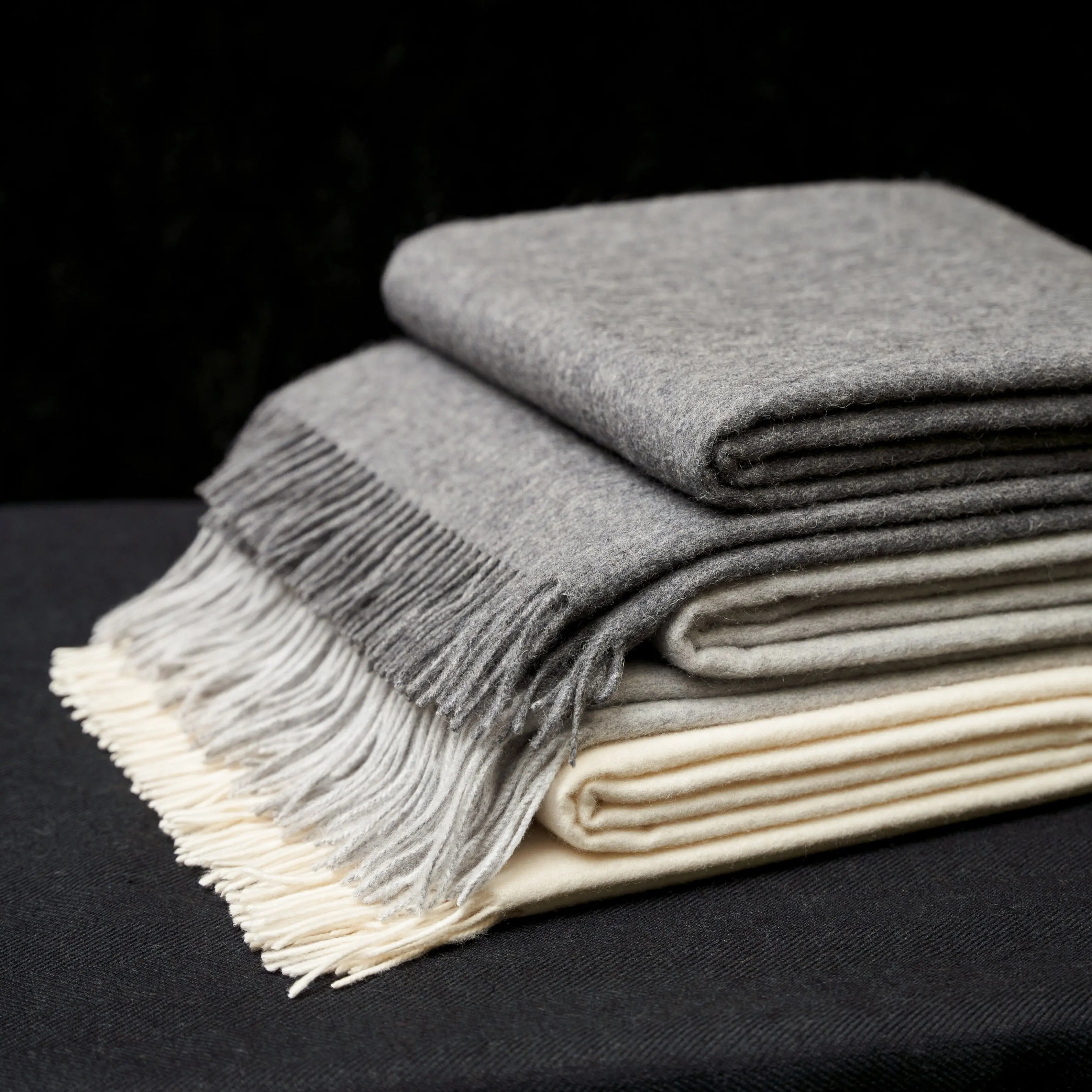 100% Australian Wool Merino Wool Blanket Factory Direct Price Popular Wool Throw Blanket for Home Living Room Bedroom Couch