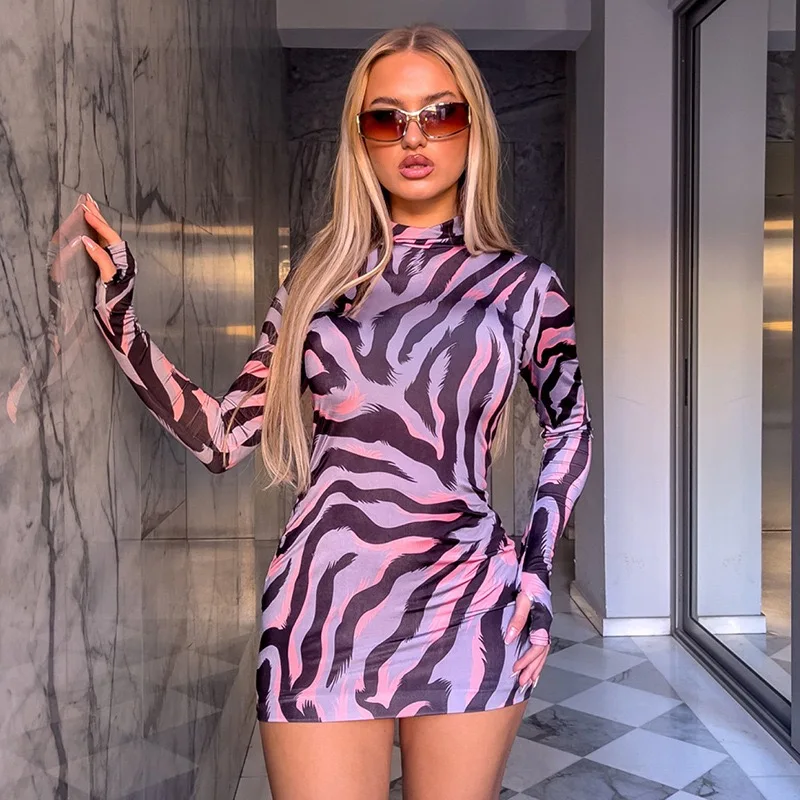 Женское облегающее платье с длинным рукавом 2025