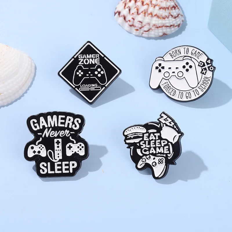 Hot Jewelry Letter Pin Creative Black and White Retro Game Handle Shape Enamel Badge Custom Pins