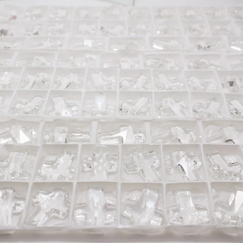 2024 wholesale Fashion Faceted hot Cross Crystal Beads glass beads crystal cross pendants necklace k9 crystal beads