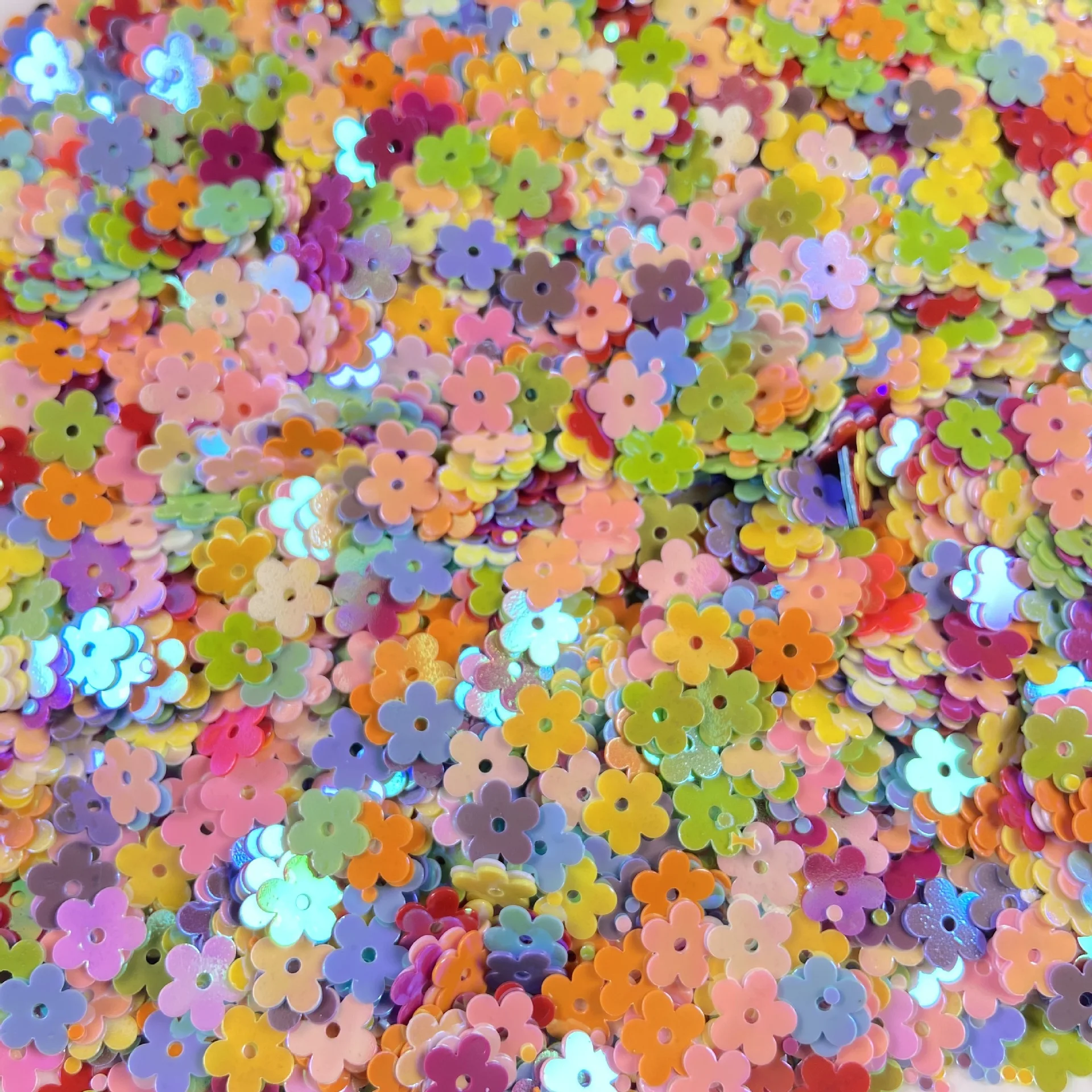 Shiny Flower Shape Loose Sequins Multi-colored Sequins for DIY Nail Art OPP Bag Picture PVC,PVC Garment Factory Wholesale 7mm